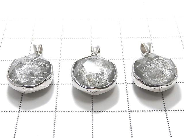 Meteoriten (Gibeon) Anhänger beidseitig bearbeitet 13mm Silber925 1Stück