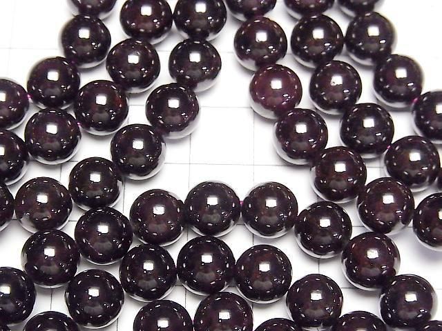 Garnet AA+ Round 8.5mm 1strand beads (Bracelet)