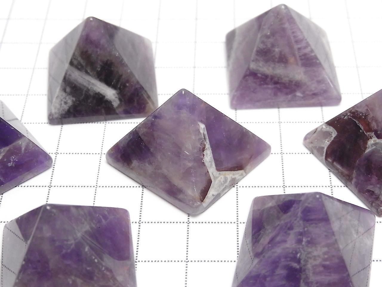 Mixed Amethyst Pyramid Shape 26x26x20mm 1pc
