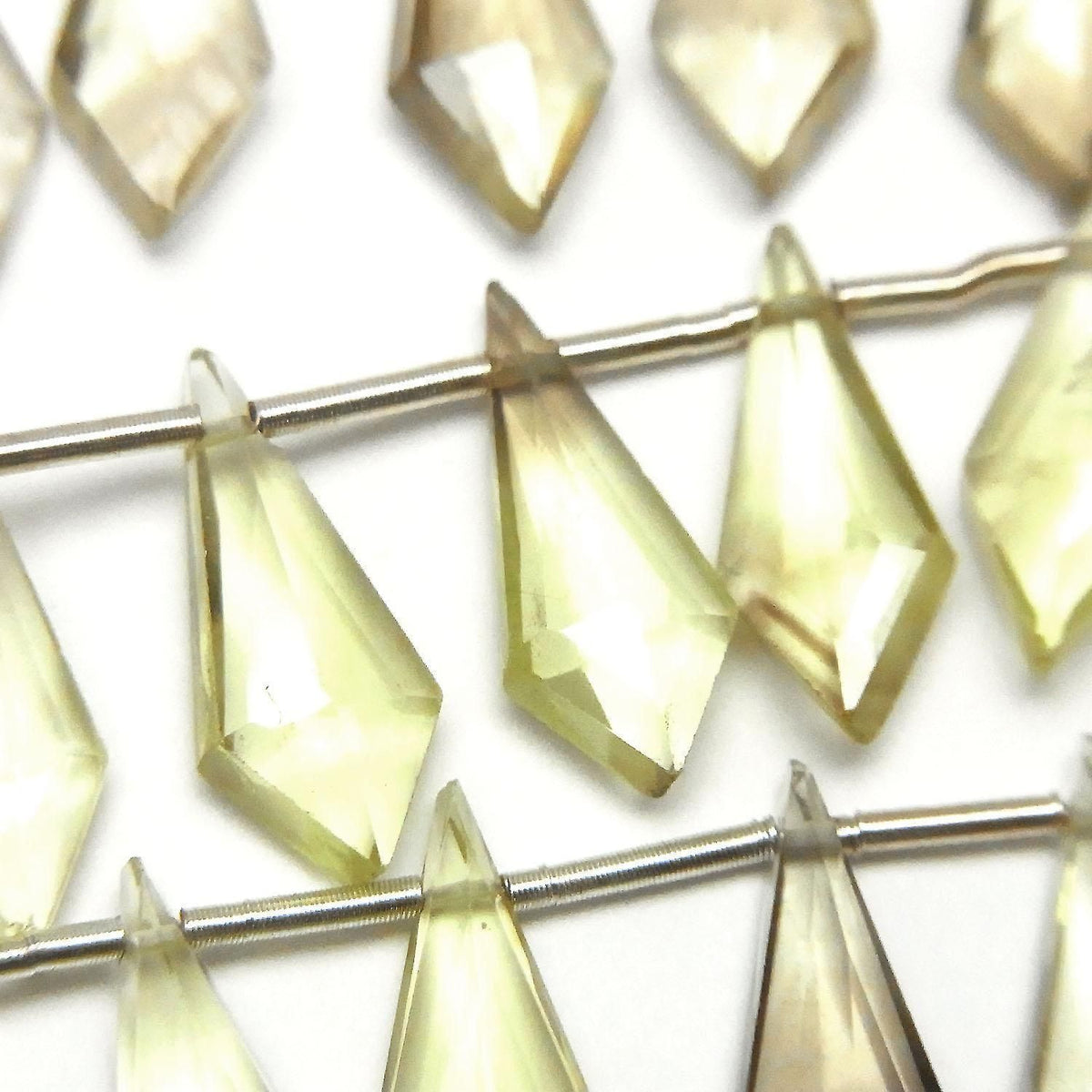High Quality Lemon x Smoky Quartz AAA Deformed Diamond Shape 15x6mm 1strand beads (8pcs )
