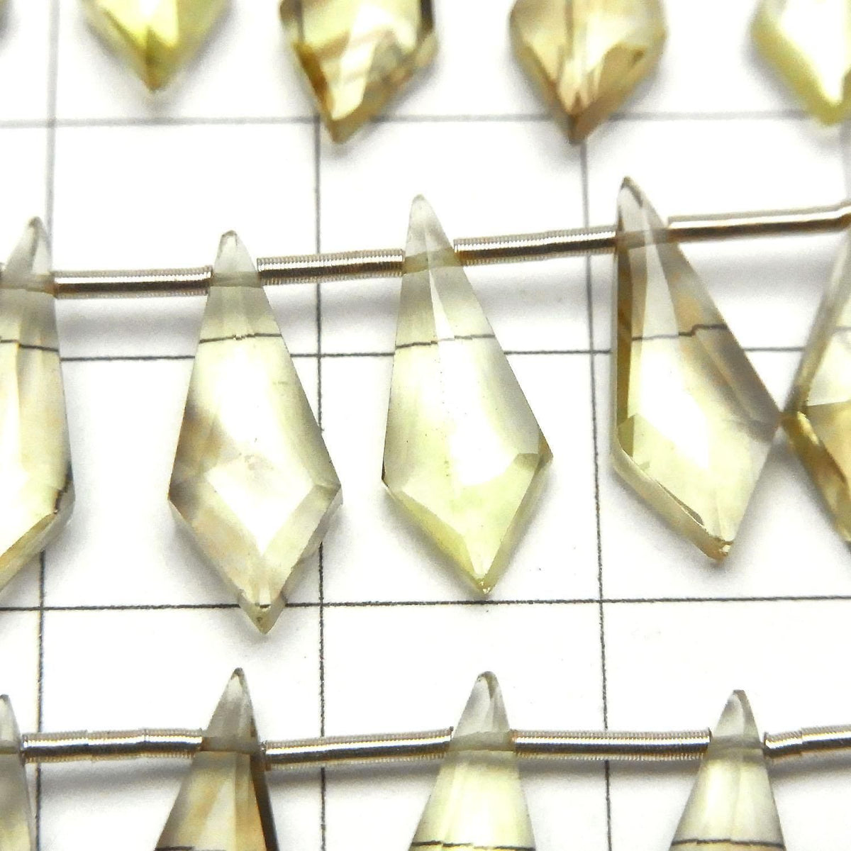 High Quality Lemon x Smoky Quartz AAA Deformed Diamond Shape 15x6mm 1strand beads (8pcs )
