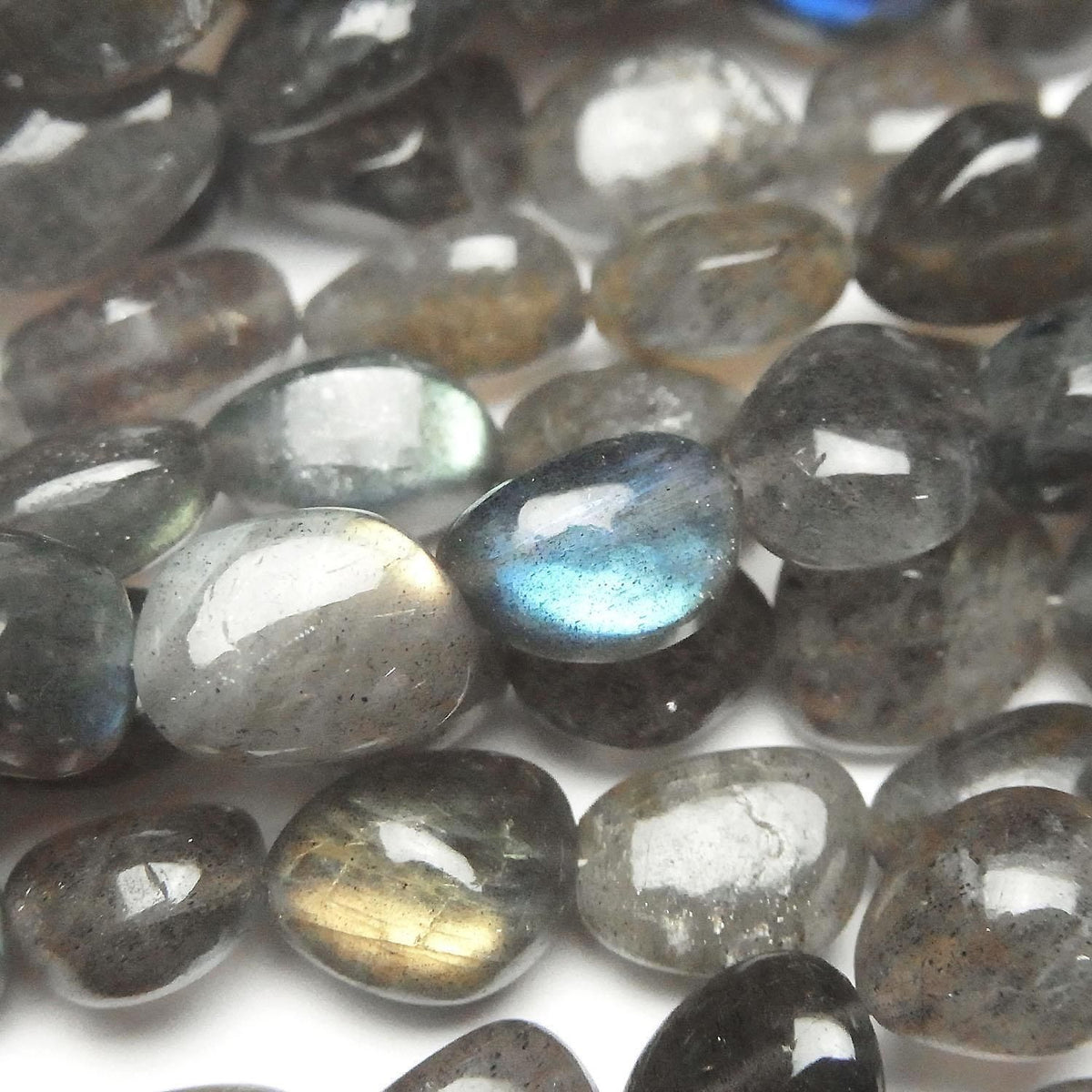 Labradorite AA++ Nugget 1strand beads (aprx.16inch/40cm)