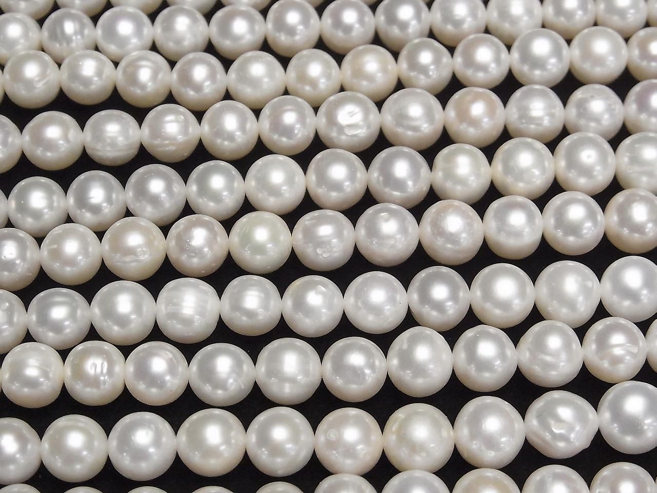 Fresh Water Pearls AA++ Semi Round-Potato 8-10mm White 1strand beads (approx. 15 inches/37 cm)
