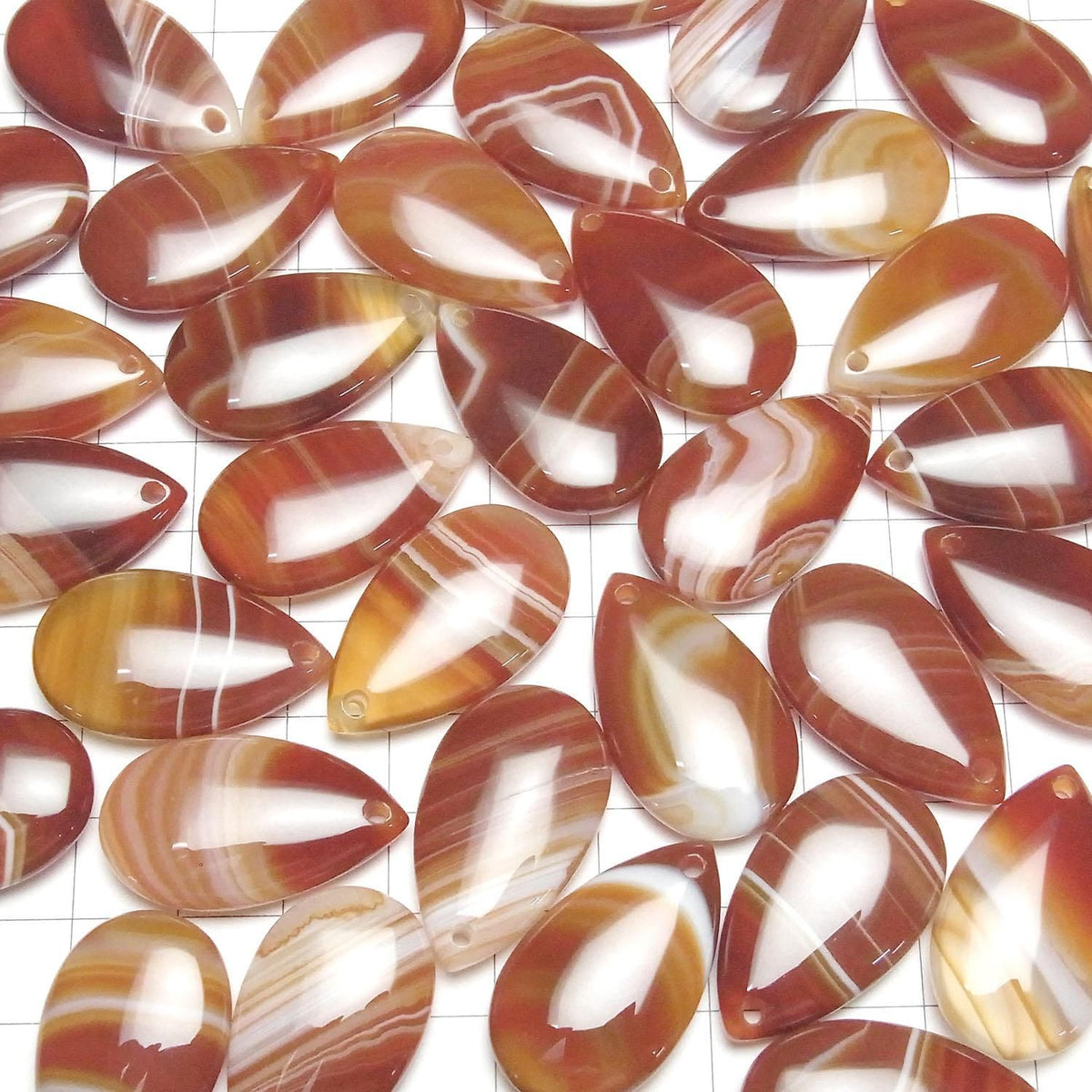 Carnelian, Sardonyx Pear shape 30x18mm 2pcs