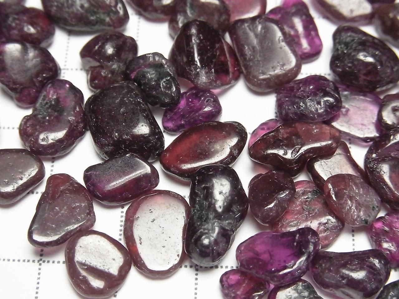 Rhodolite Garnet AA+ Undrilled Chips 100 grams
