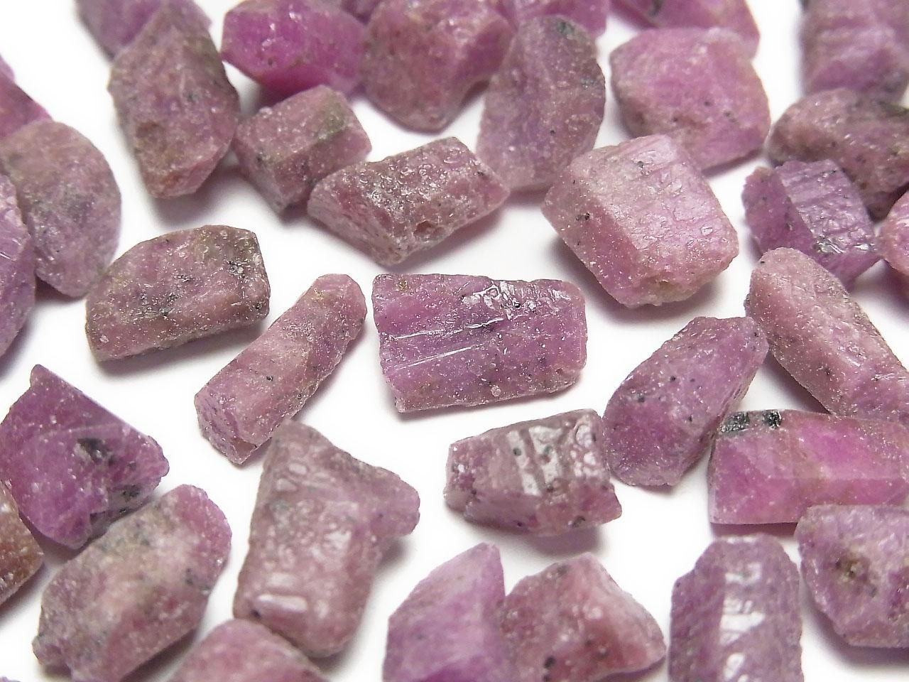 Ruby Undrilled Rough Rock 50 grams