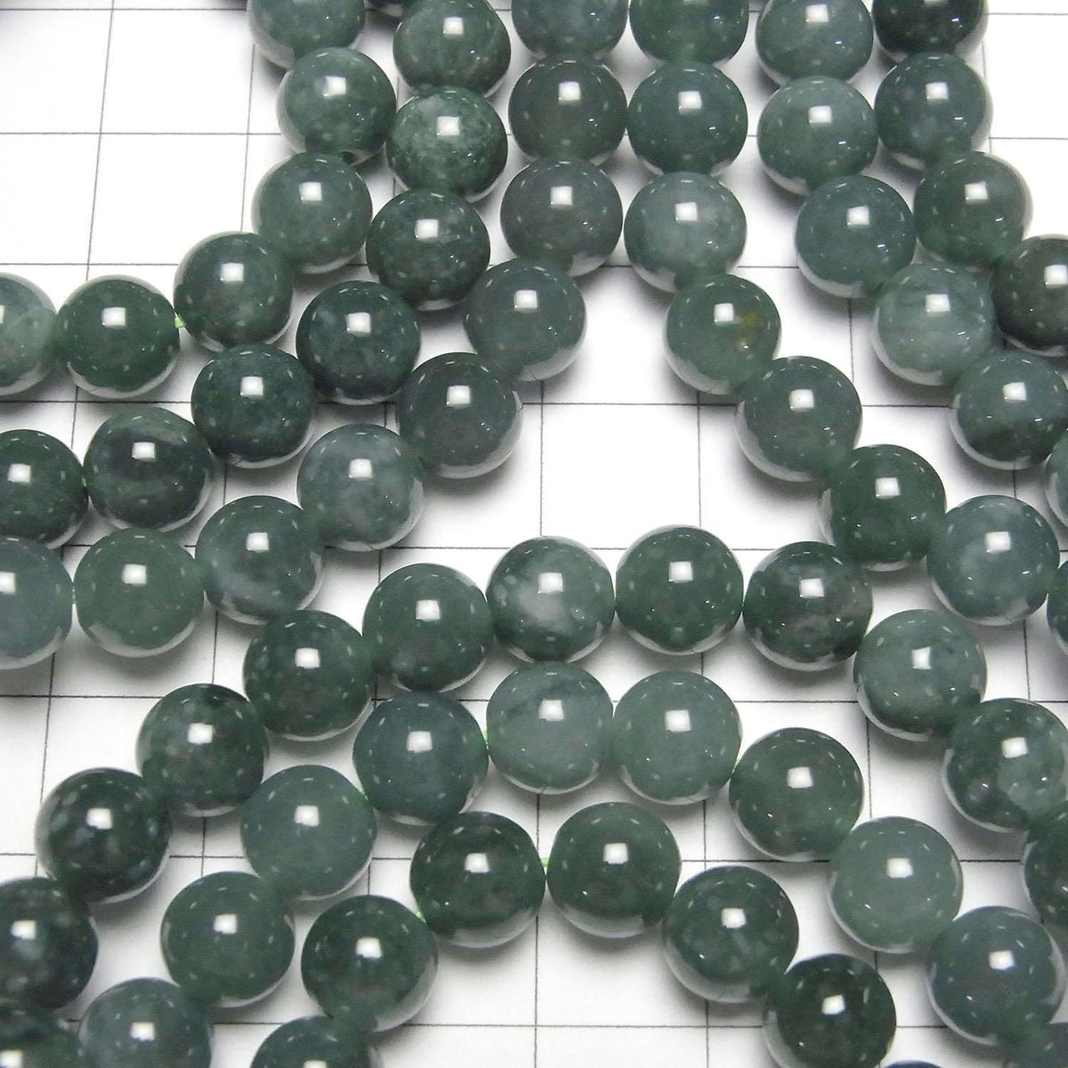 Guatemalan Jadeite Round 8mm 1strand beads (Bracelet)