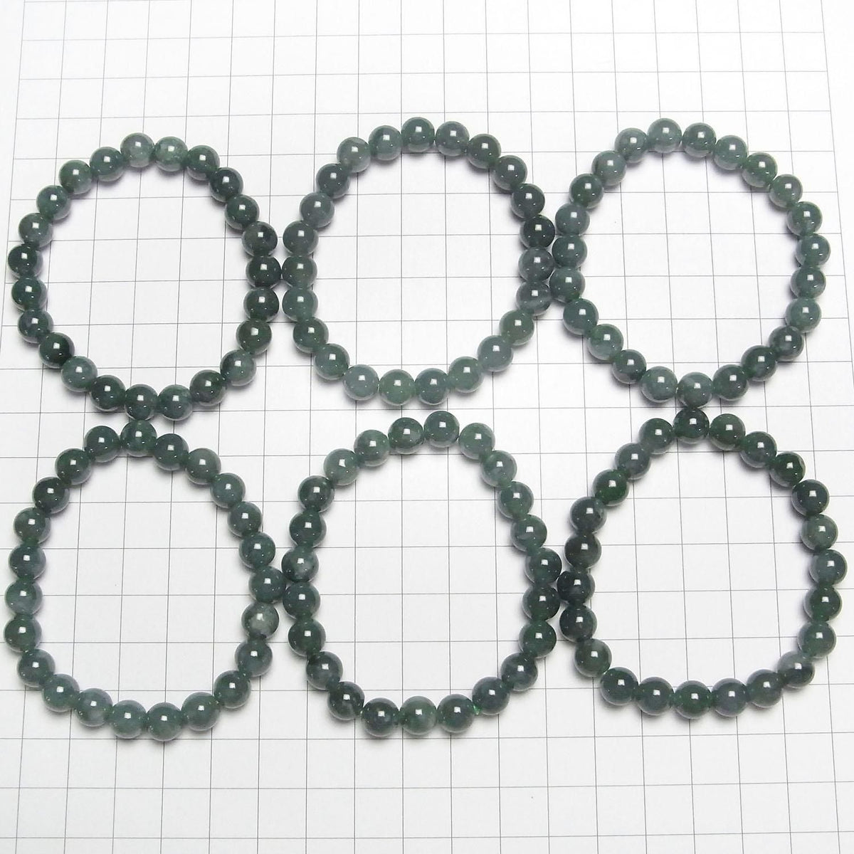 Guatemalan Jadeite Round 8mm 1strand beads (Bracelet)