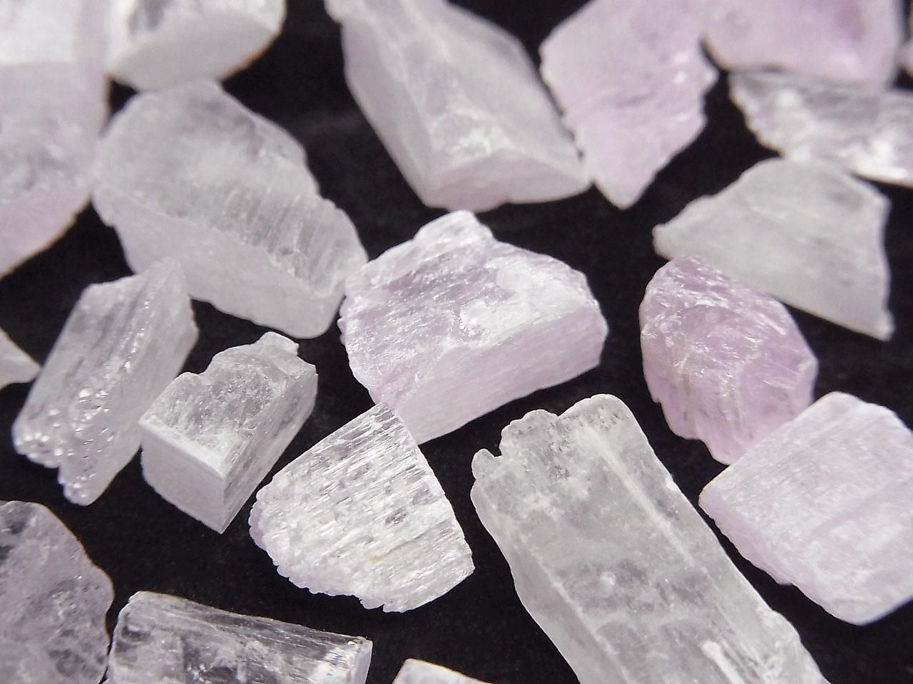 Kunzite Undrilled Rough Rock 50 grams