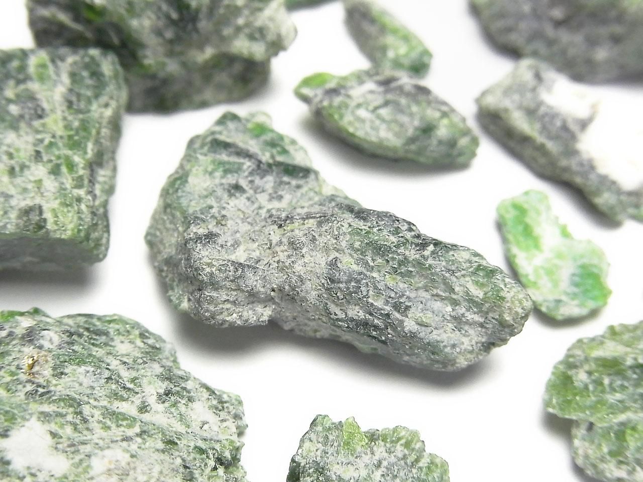 Chrome Diopside Undrilled Rough Rock 100 grams