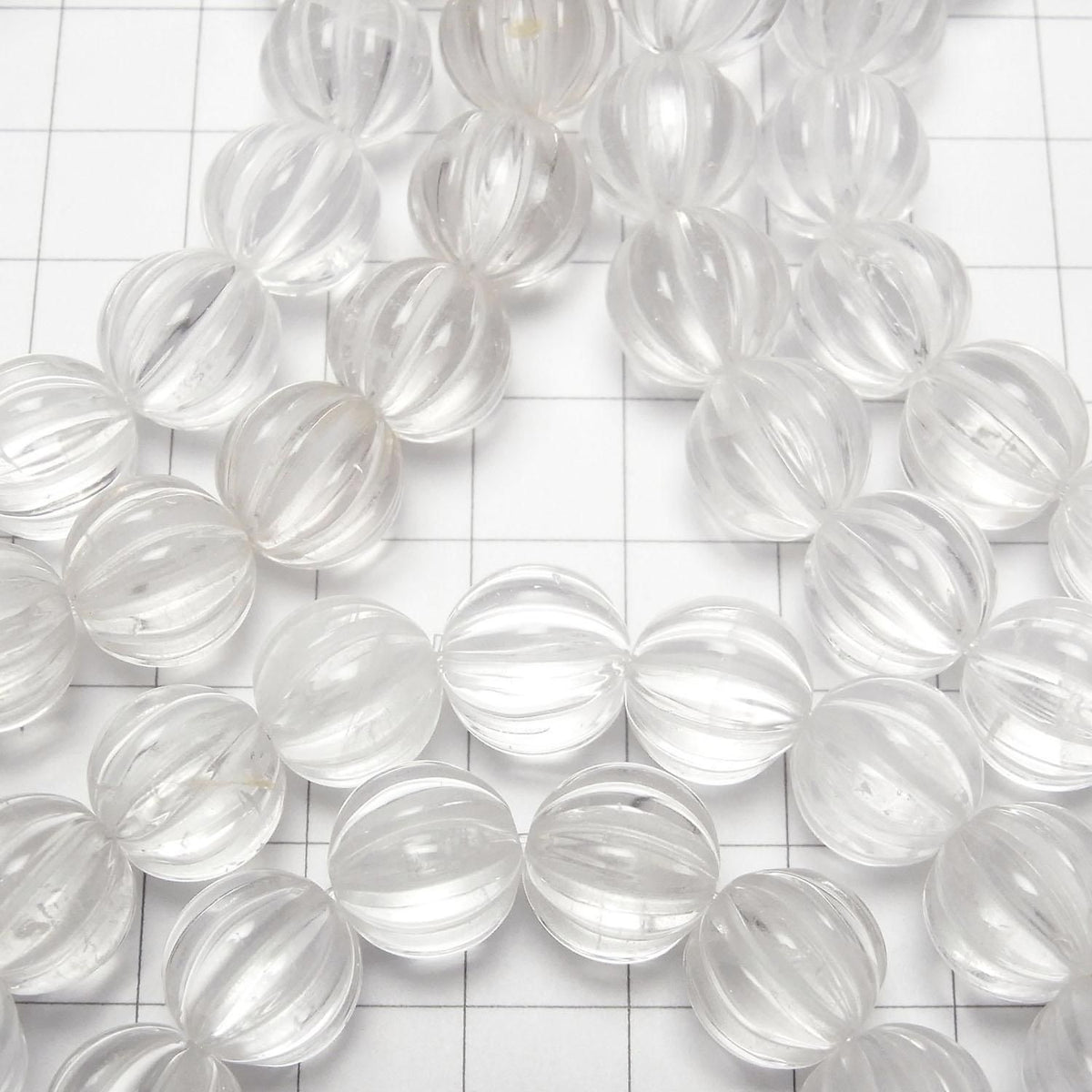 Crystal AAA- Line Carved Round 11mm 1strand beads (Bracelet)