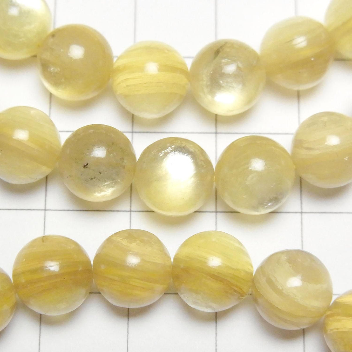 Golden Mica AAA Round 9mm 1strand beads (Bracelet)