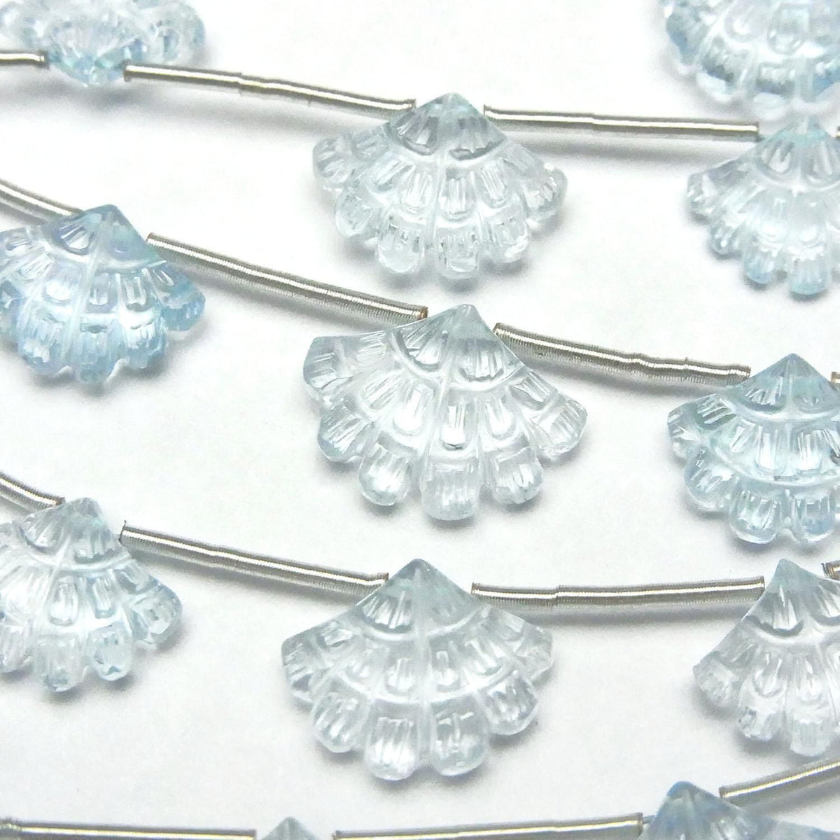 Sky Blue Topaz AAA Carved Fan Shape 1strand beads (4pcs)