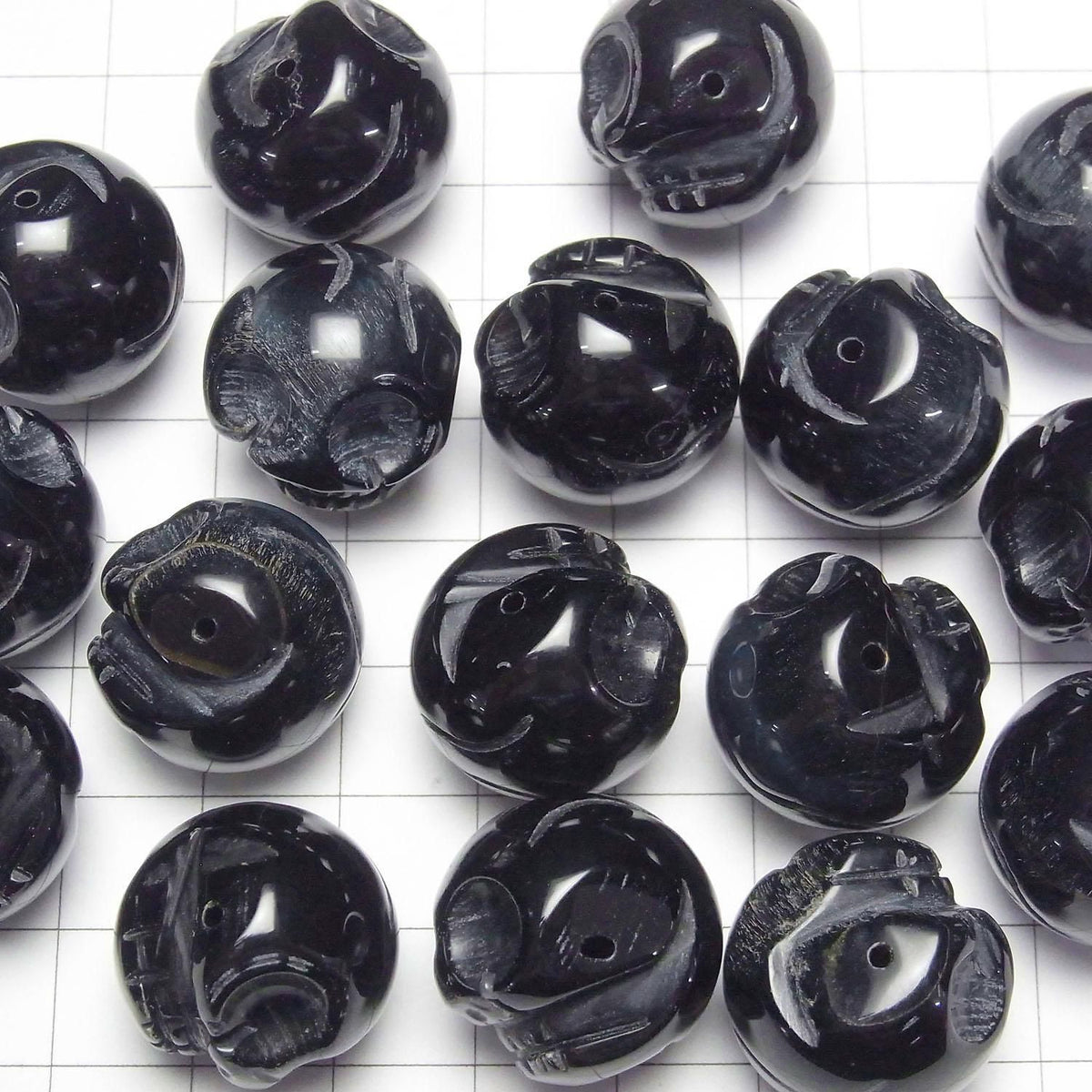 Blue Tiger's Eye AAA- Skull with 20mm side hole 1pc