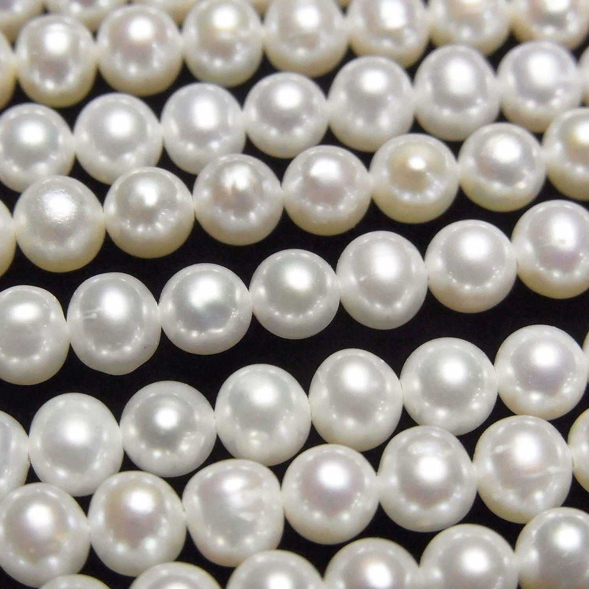 Fresh Water Pearl AA++ Potato 5mm White 1strand beads (approx. 15 inches/37 cm)