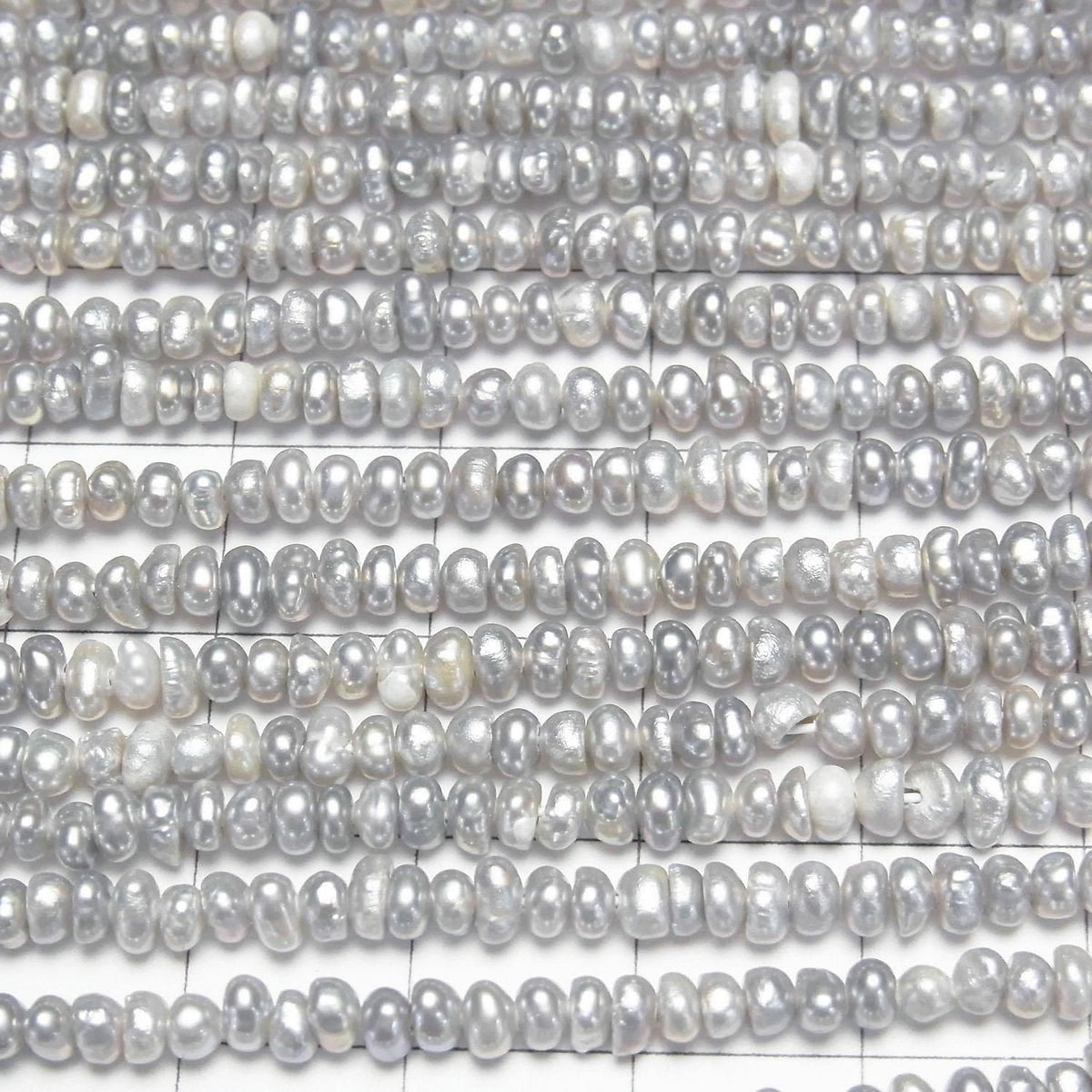 Fresh Water Pearl AA Silver Rondelle 3mm 1strand beads (approx. 14 inches/35 cm)