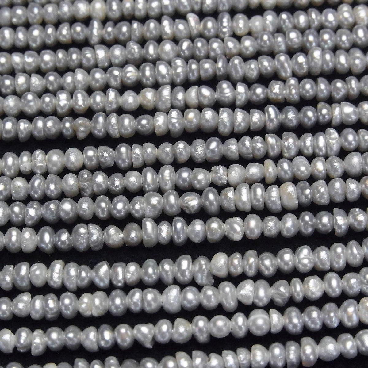 Fresh Water Pearl AA Silver Rondelle 3mm 1strand beads (approx. 14 inches/35 cm)