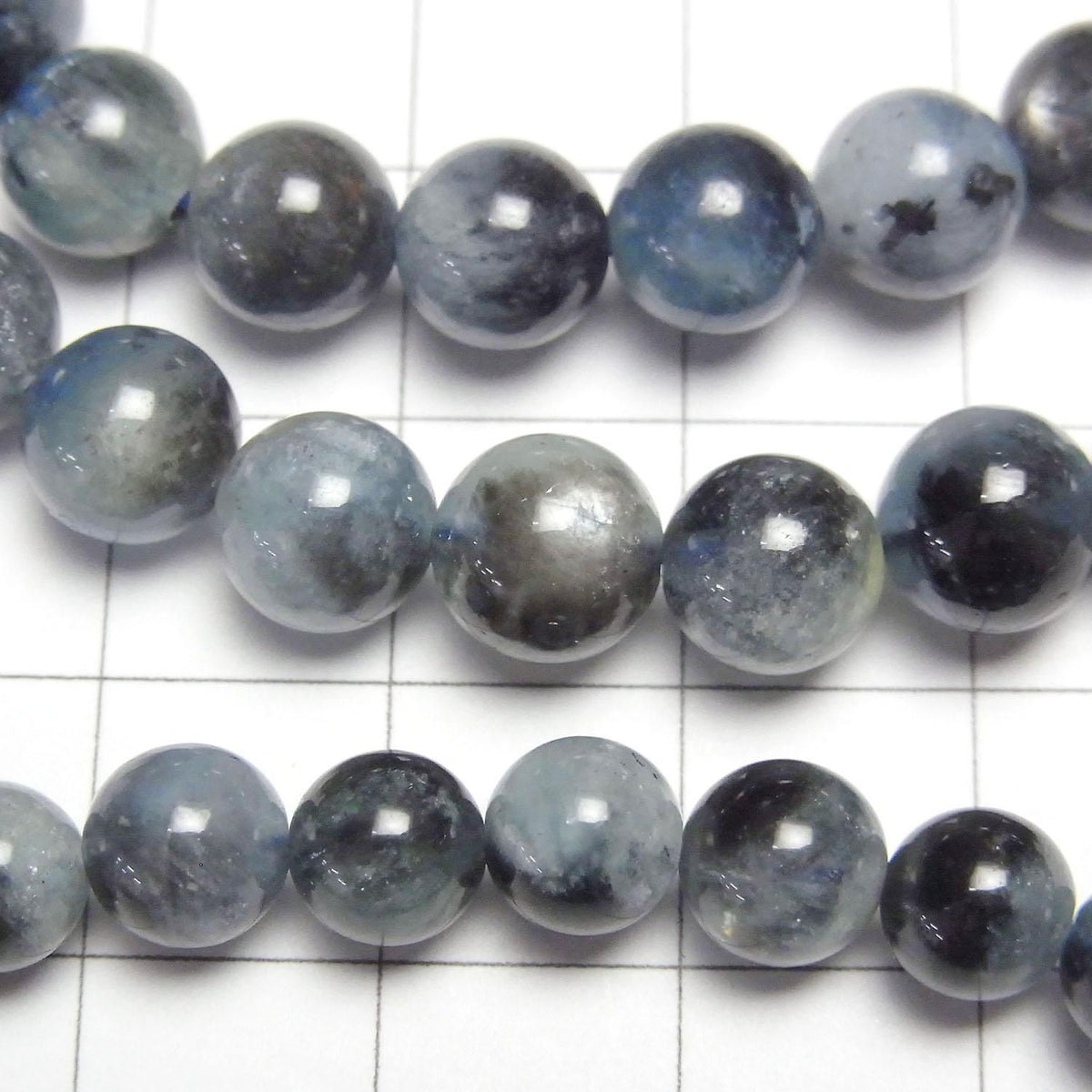 Black Aquamarine AA+ Round 6mm 1strand beads (Bracelet)