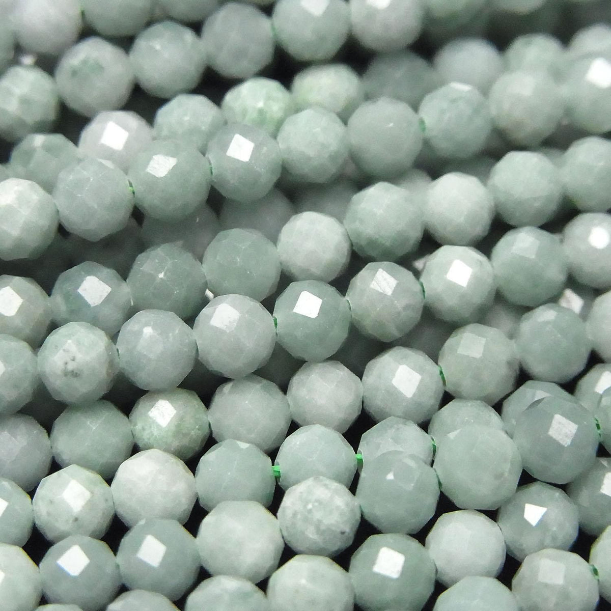 Guatemalan Jadeite Faceted Round 4mm 1strand beads (approx. 15 inches/36 cm) High Quality!