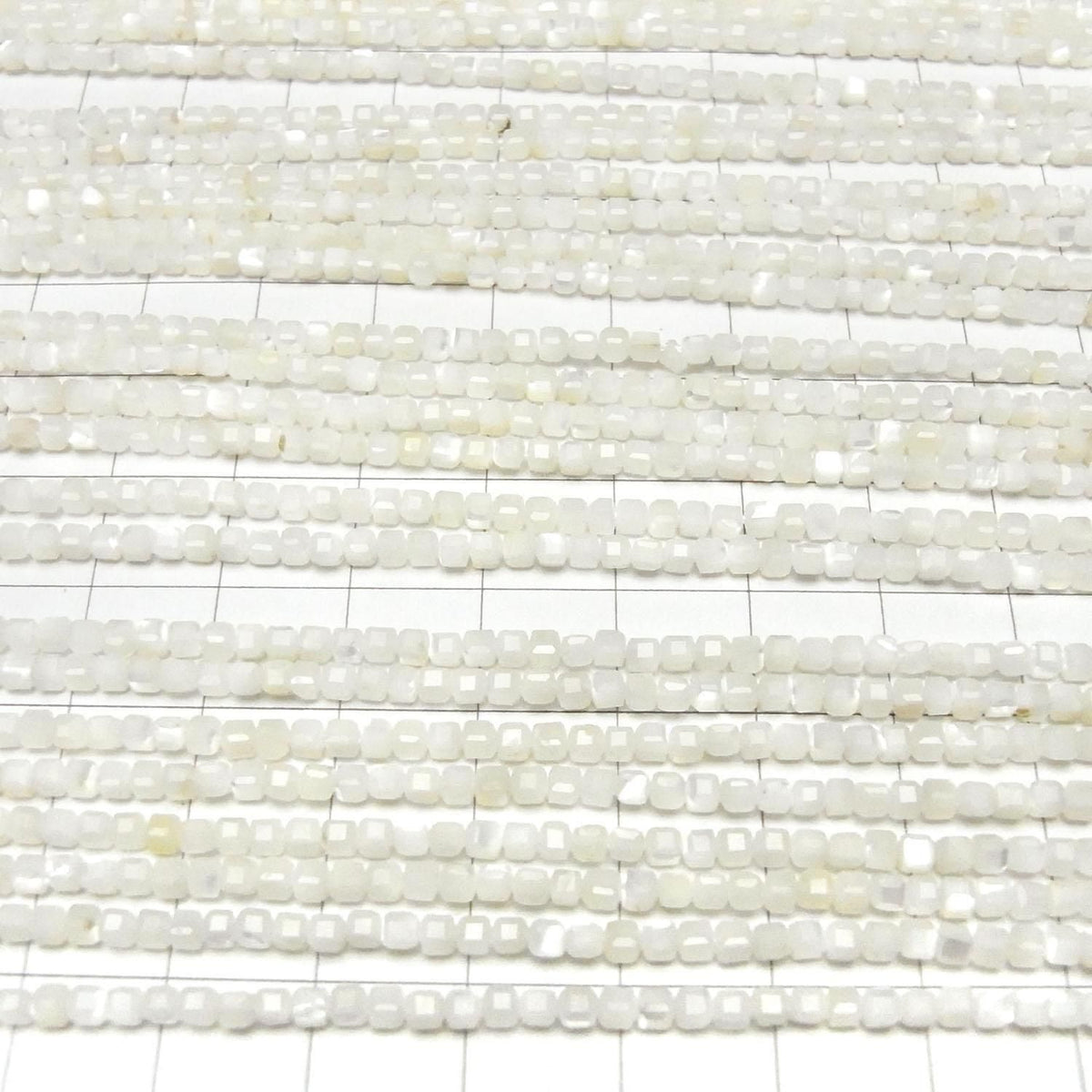 Mother of Pearl (MOP) White Cube Shape 2x2x2mm 1strand beads (approx. 14inch/35cm) High Quality!