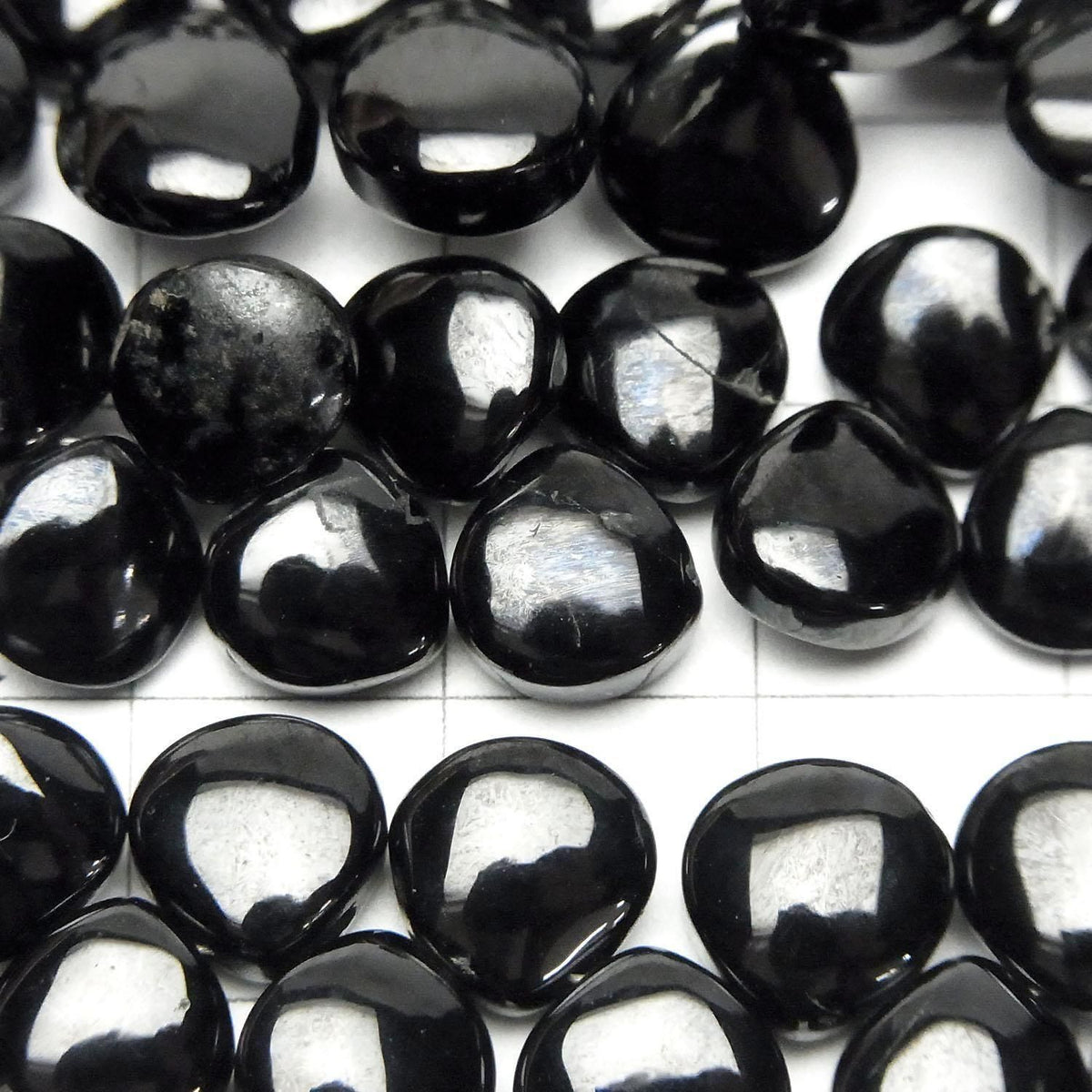 High Quality Black Spinel AAA- Chestnut (Smooth) Half or 1strand beads (approx. 7 inches/17 cm)