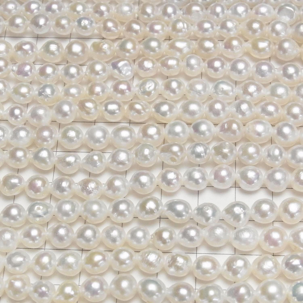 Fresh Water Pearl AA+ Rice - Natural Drop 6-7mm White 1strand beads (approx. 15 inch/37 cm)