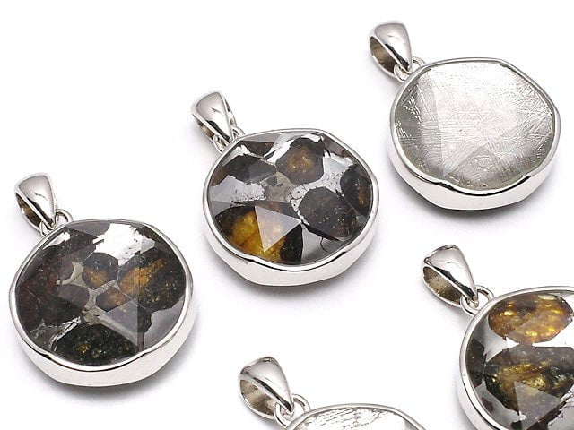 Kenya Sericho Pallasite Meteorite xMeteorite Pendant 17mm Silver925