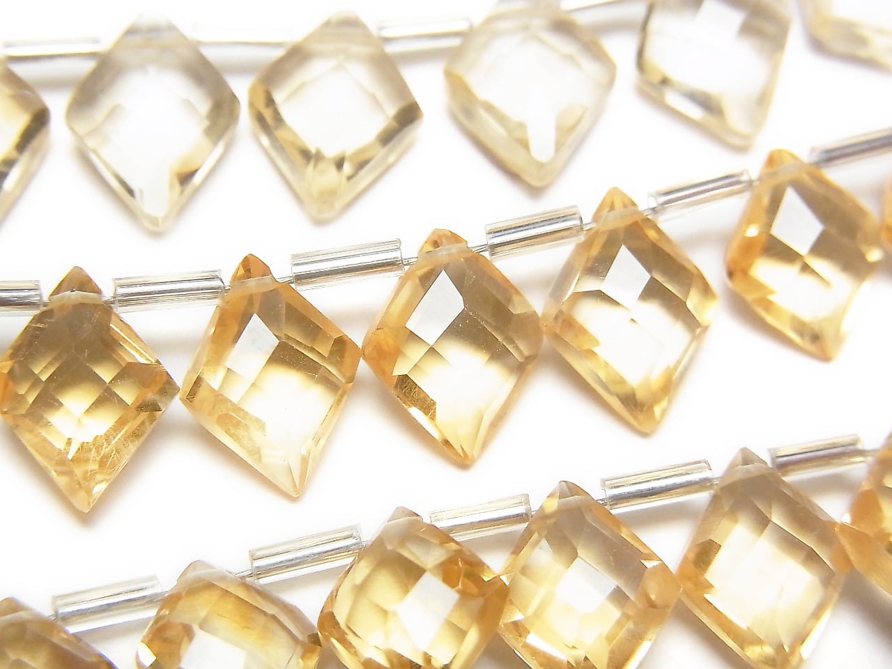 Hochwertiger Citrin AAA Diamantform 10x8mm halb oder 1strang Perlen (18 Stück)