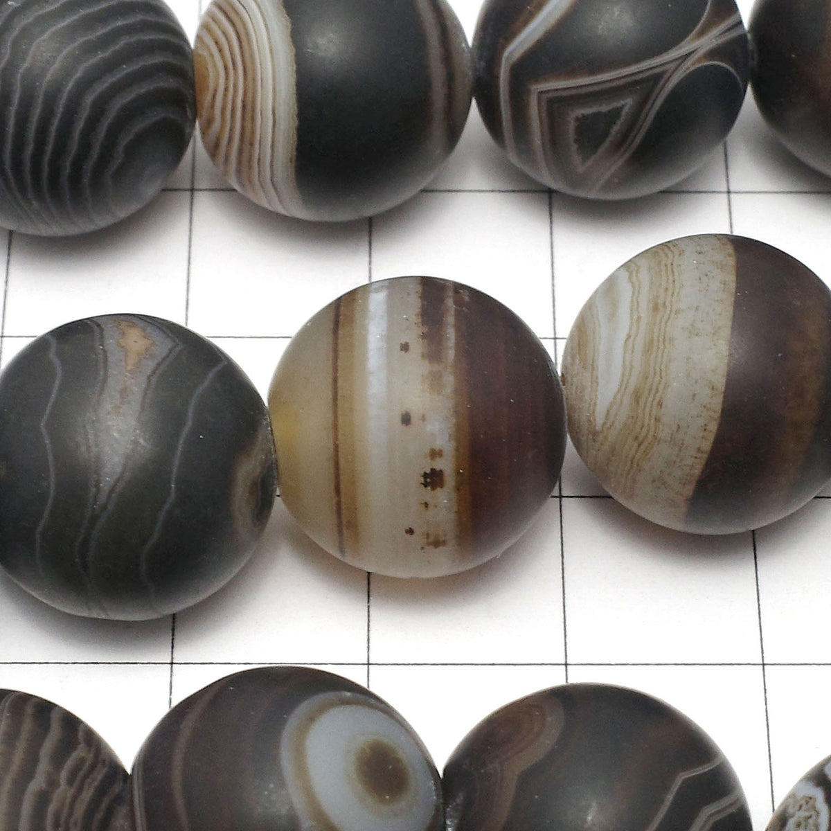 Frost Brown Stripe Agate Round 16 mm half or 1strand beads (aprx. 14 inch / 35 cm)