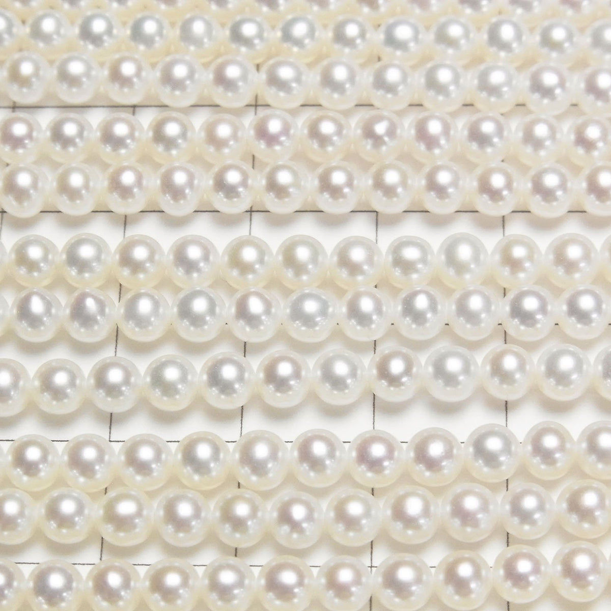Fresh Water Pearl AAA- Semi Round 4mm White half or 1strand beads (approx. 15 inches/37 cm)