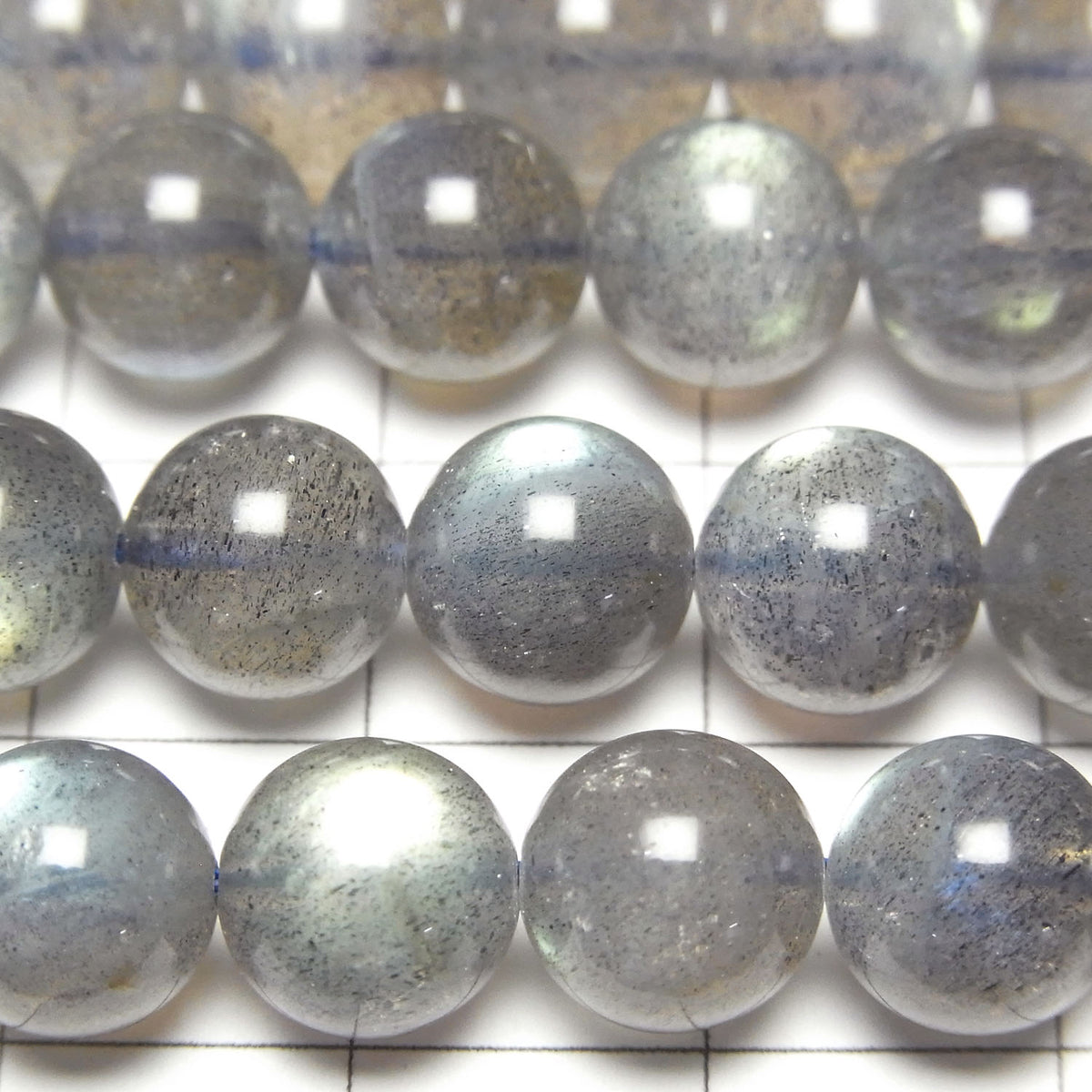 Labradorite AAA Round 8mm 1/4 or 1strand beads (aprx.15inch/36cm)