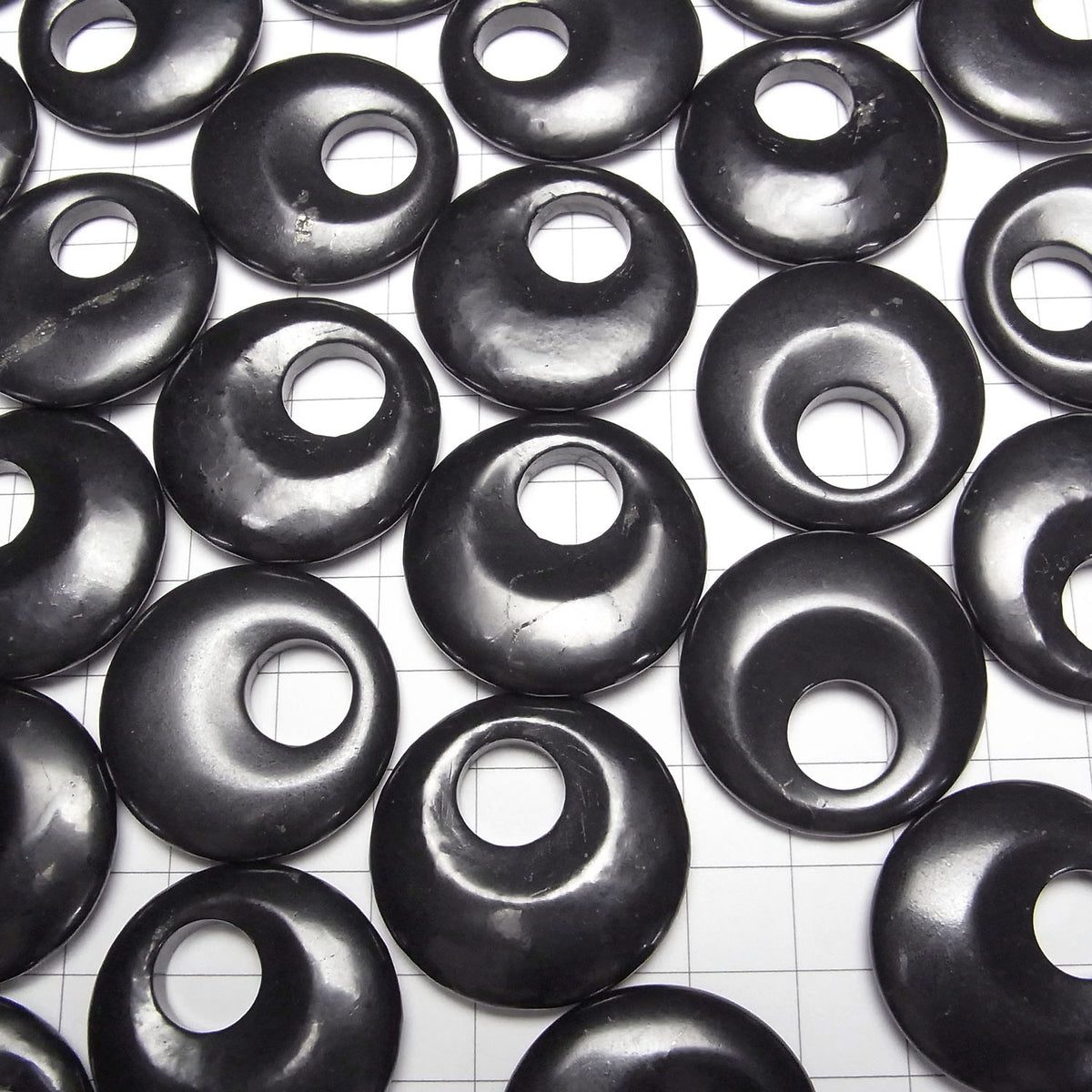 Russie Shungite AA+ Pièce (Donut) 30mm 1pc