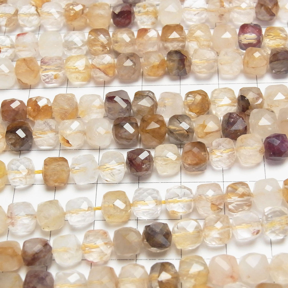 Haute qualité ! Perles de Quartz Hématite Jaune de forme cubique 7x7x7mm, demi-fil ou 1 fil (env. 35 cm)