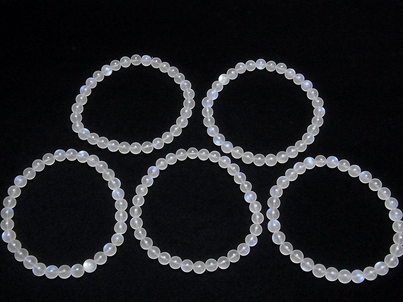 Top Quality Sri Lankan Royal Blue Moonstone AAAAA Round 6mm 1strand beads (Bracelet)