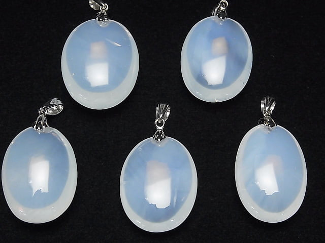 High Quality Moonlight Quartz AAA 'Oval Pendant Silver925 1pc