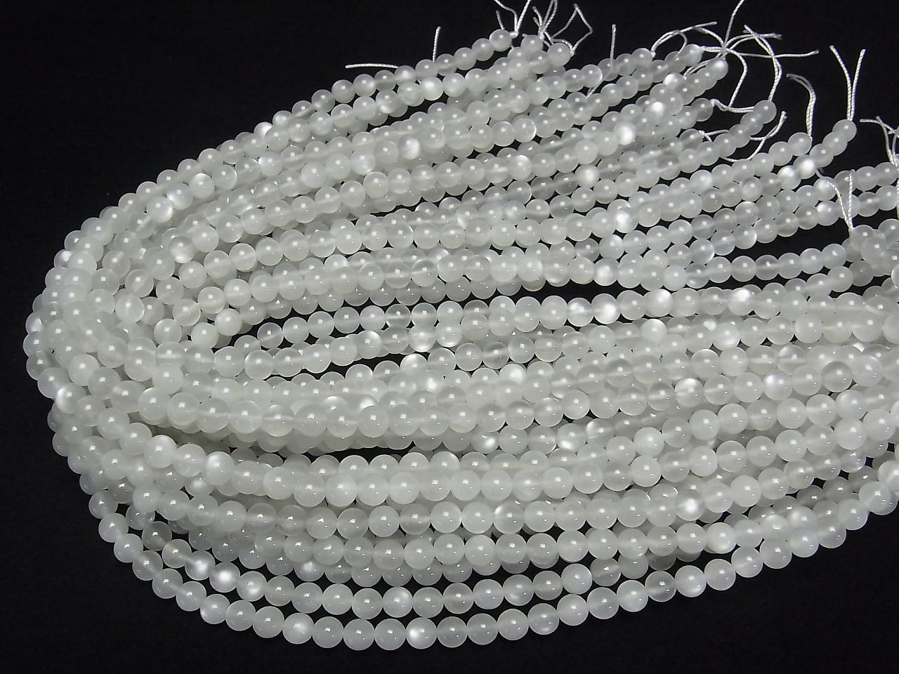 High Quality White-Light Gray Moonstone AAA Round 6mm half or 1strand beads (aprx.15inch / 38cm)