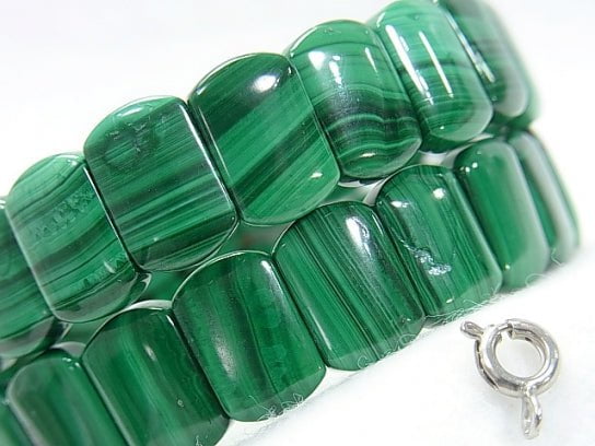 Malachite AAA- 2-Hole Oval 12x8mm Bracelet