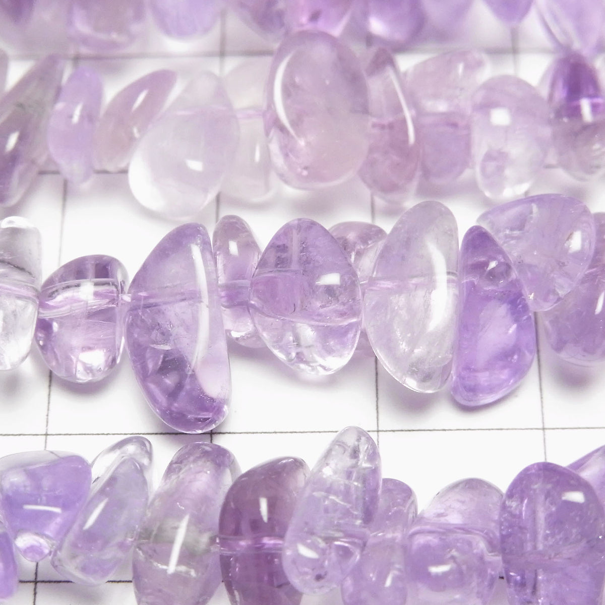 Lavendel-Amethyst Chips (Kleine Nugget) 1 Strang Perlen (ca. 33 Zoll/84 cm)