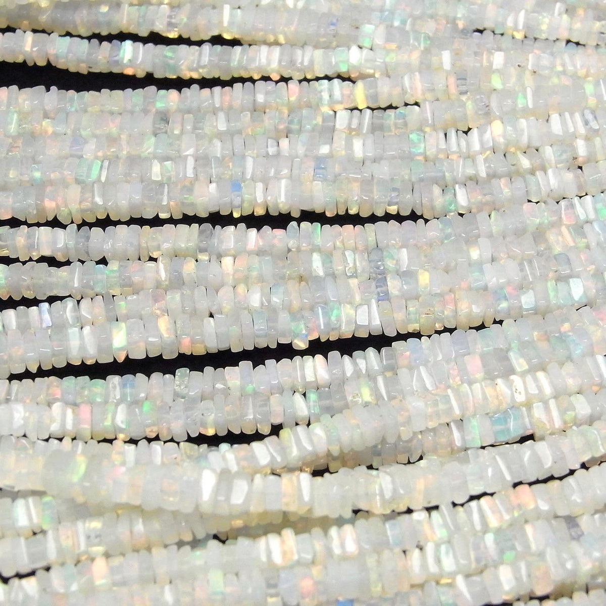 Hochwertig Äthiopischer Opal AAA- Quadratische Rondelle (Scheibe) halbe oder 1Strang Perlen (ca. 15Zoll/38cm)