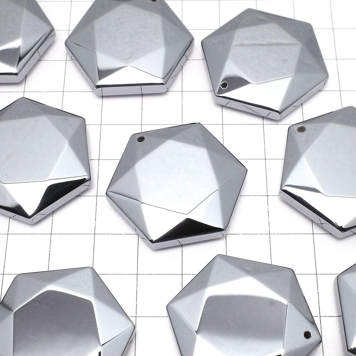 Terahertz Hexagram 35x31mm 1pc