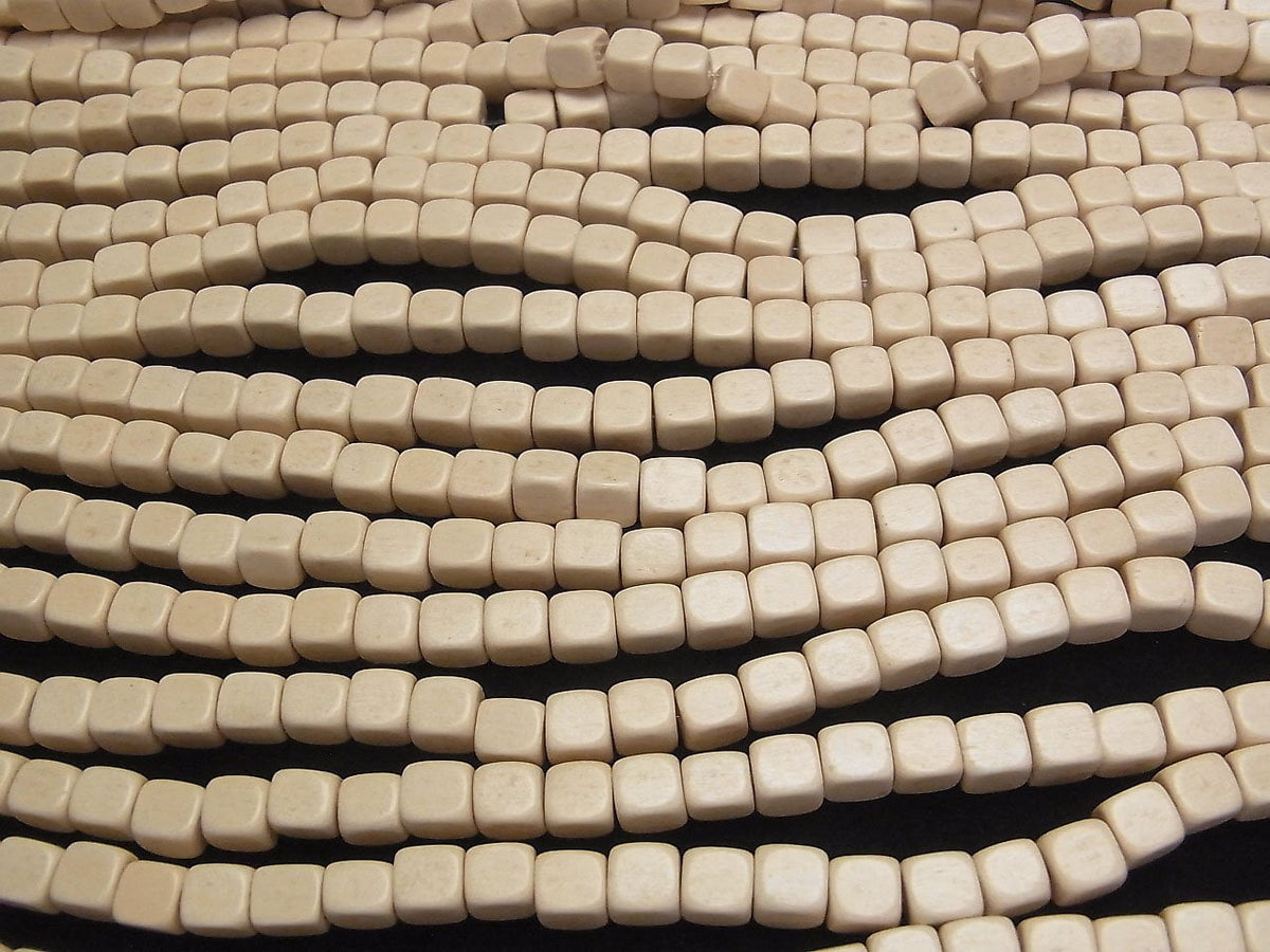 1 fil 3,79 $ ! Perles Cubes en Bois Blanc 6x6x6mm 1 fil (env. 38cm)