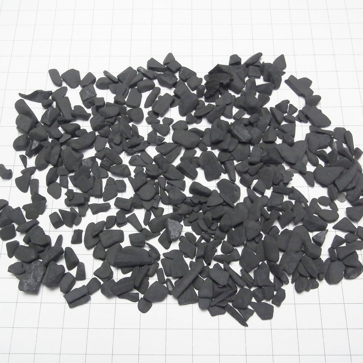 Hokkaido Black Silica Undrilled Chips 100g