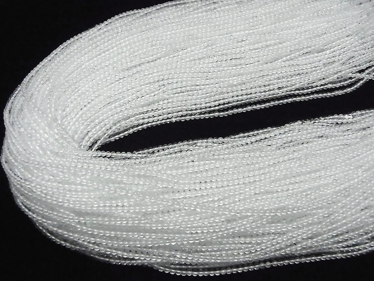 1 fil $5.79 ! Perles rondes en quartz cristallin de 2 mm (environ 15 pouces / 38 cm)