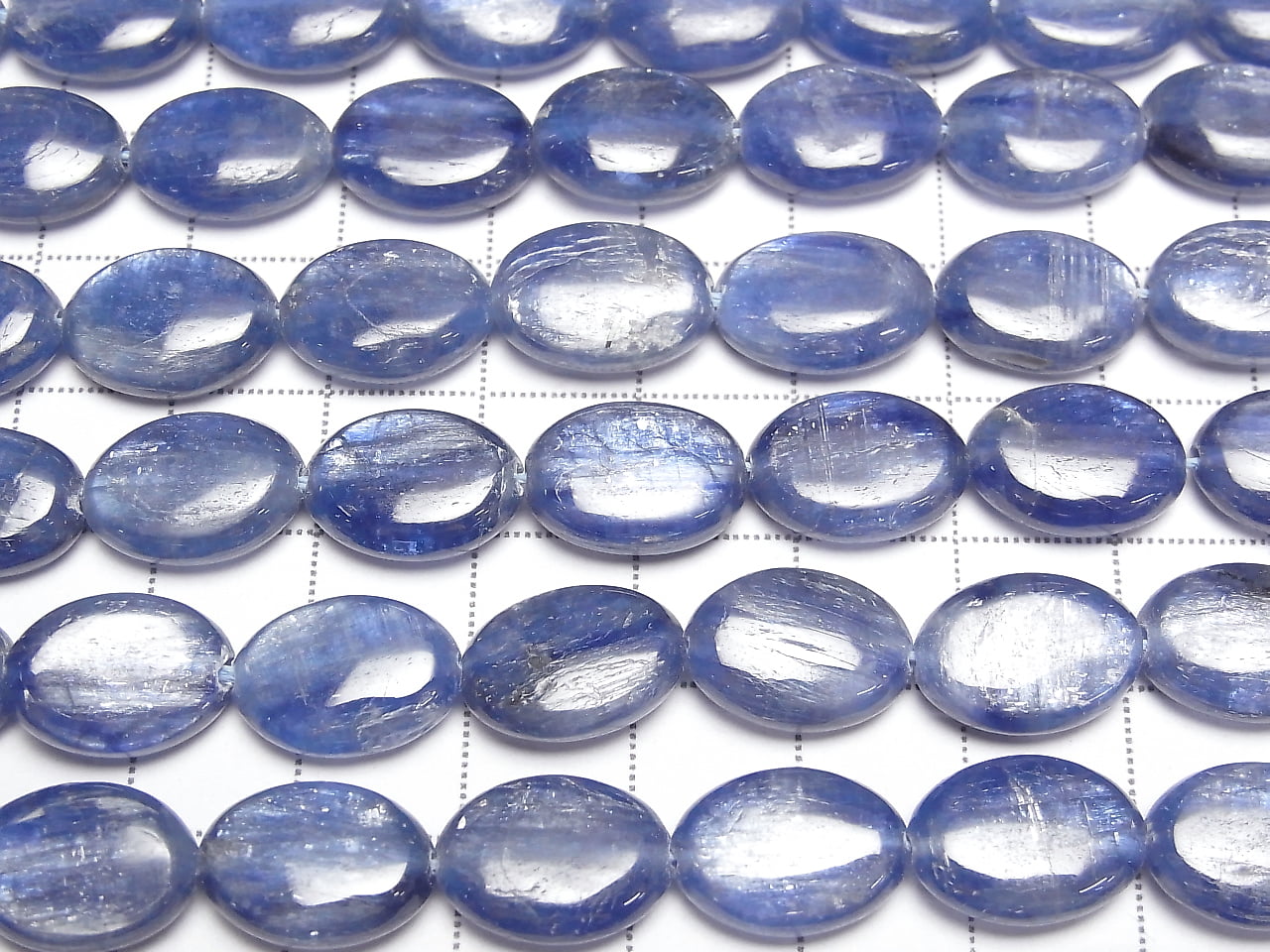 Cyanite AA++ Ovale 14x10x4mm demi-fil ou un fil de perles (environ 15 pouces/36 cm)