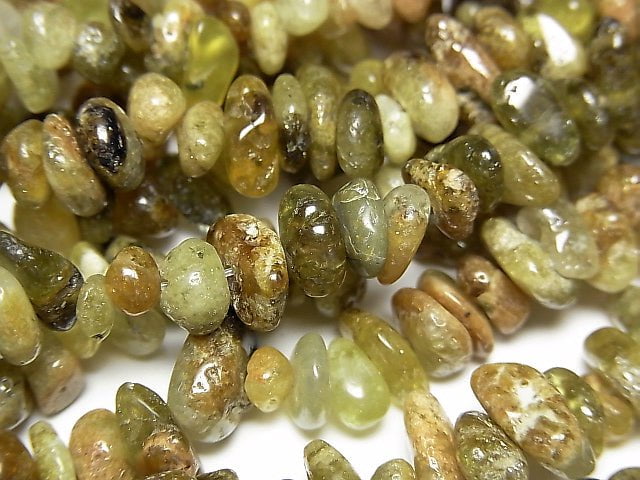 鈣鋁榴石AA級碎石(小顆粒)1串珠(約33英吋/82公分)