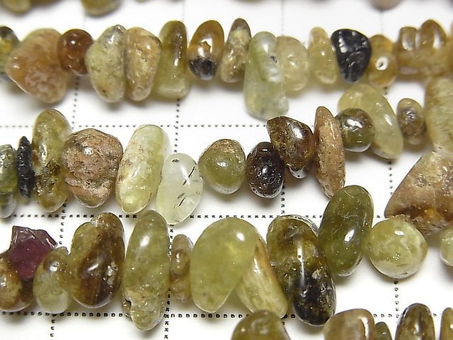 鈣鋁榴石AA級碎石(小顆粒)1串珠(約33英吋/82公分)