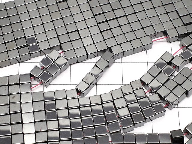 Magnetic! 1strand $2.79! Hematite Cube 4x4mm x4mm 1strand beads (aprx.15inch/38cm)