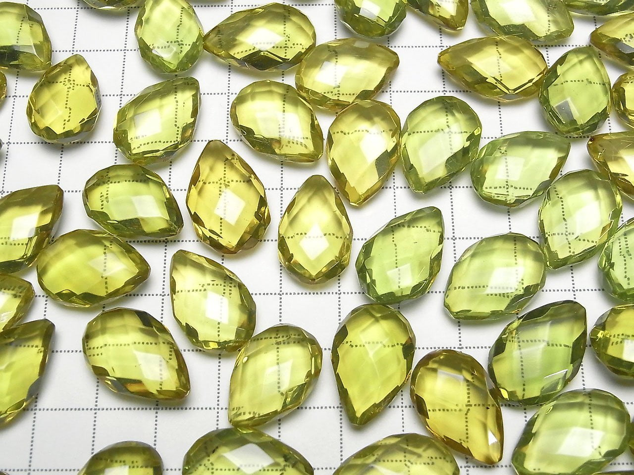 綠珀 梨形刻面 散珠 20x14mm 1顆