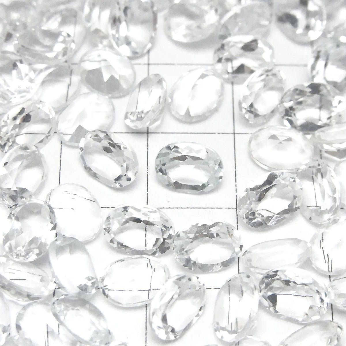 Hochwertiger weißer Topas AAA lose Steine oval facettiert 8x6mm 5Stück
