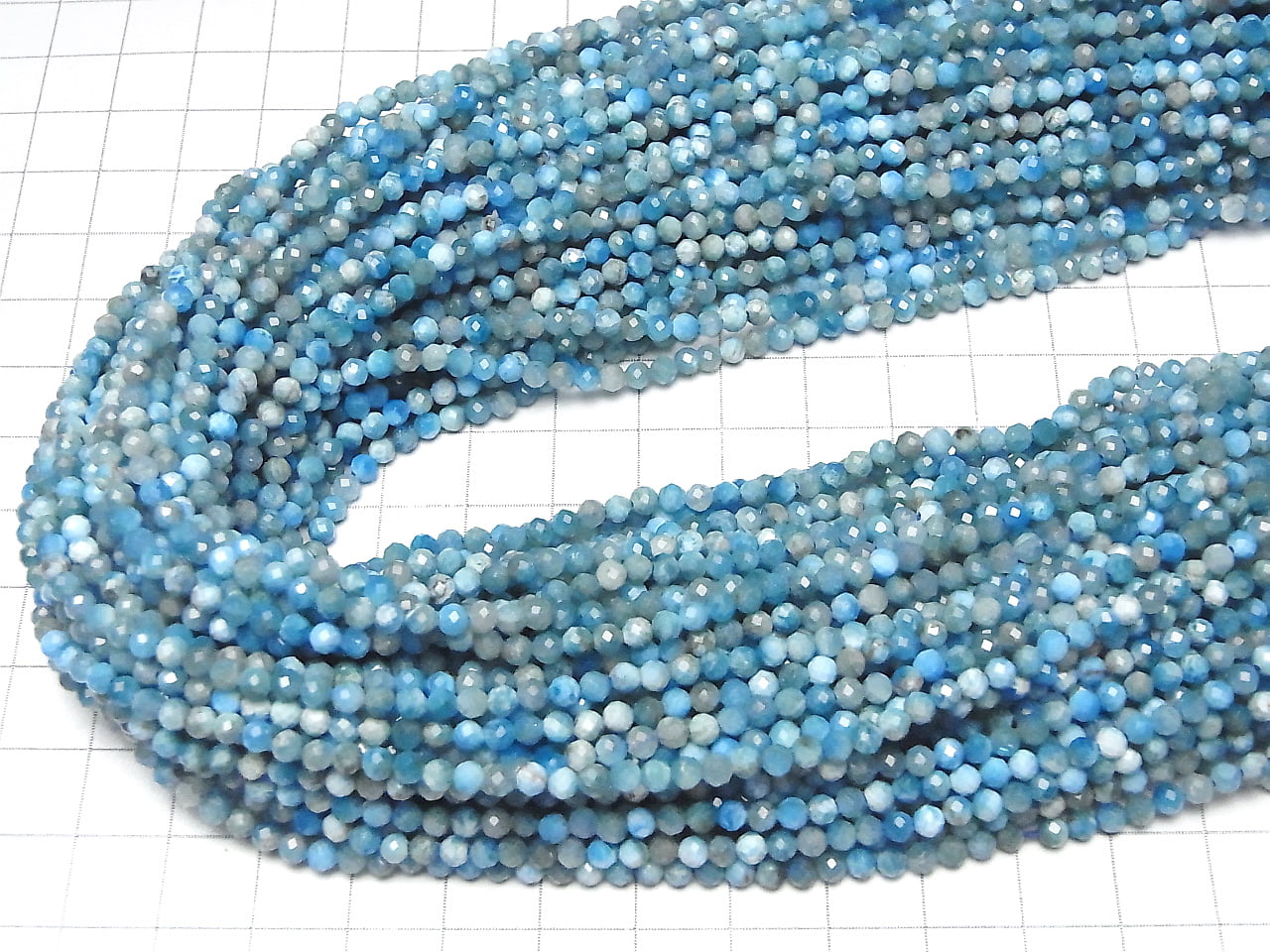 High Quality! Blue Apatite AA Faceted Round 3mm 1strand beads (approx. 15 inches/36 cm)